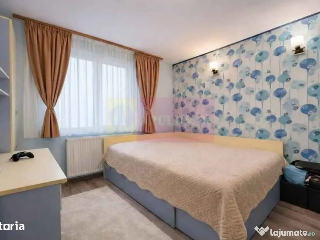 3 Camere cu 2 locuri de parcare in zona Pod Grant 