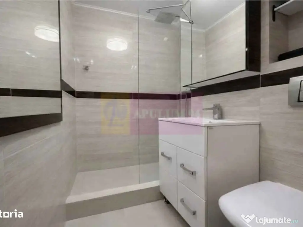 3 Camere cu 2 locuri de parcare in zona Pod Grant 