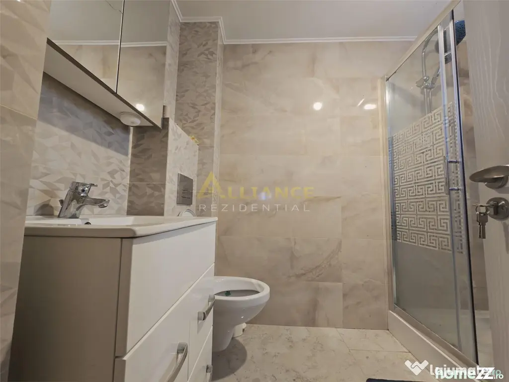 Gata de mutare- 425mp teren - 5 camere - 3 bai 