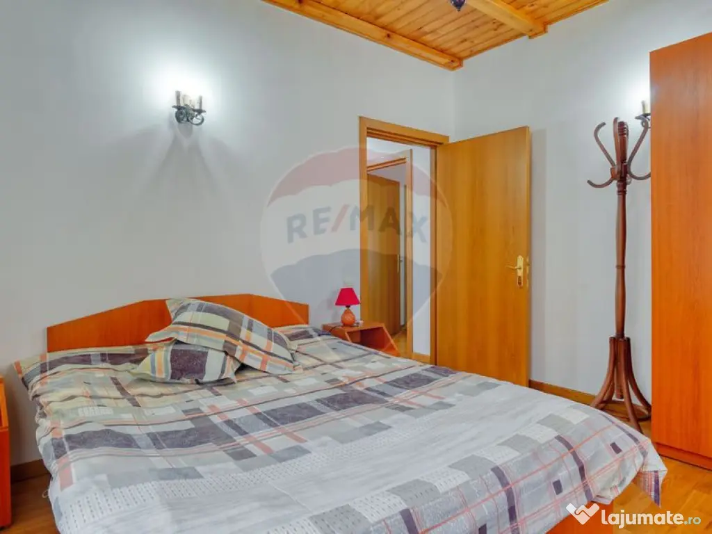 Vilă de vânzare în Predeal – vedere panoramică căt... 