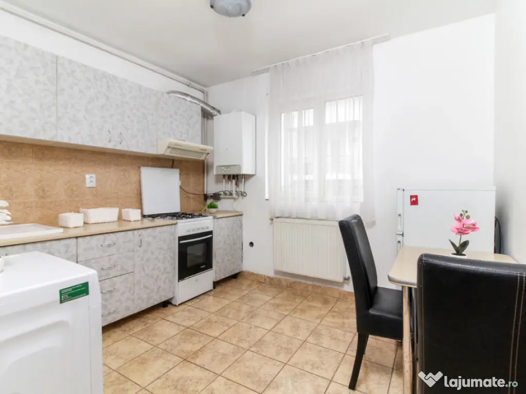 Apartament Zorilor UMF cu 1 camera, bloc dupa 2000, etaj 2