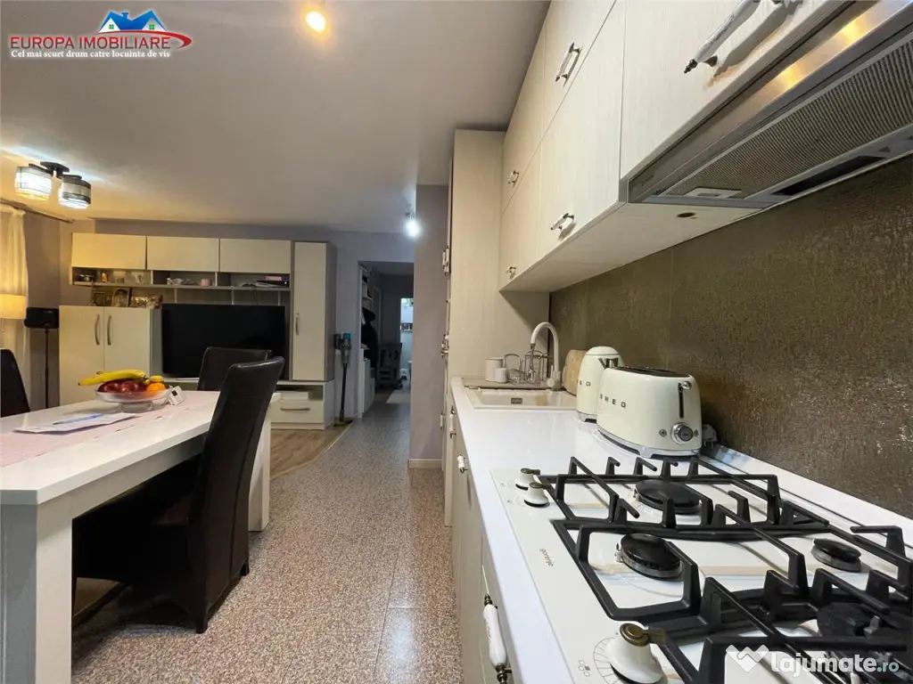 Apartament 3 camere de zona ultracentrala Tulcea