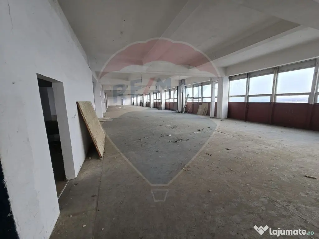 INCHIRIERE Spațiu Comercial de 2,428mp în zona Nord-Est 