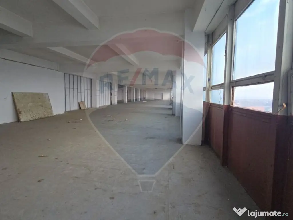 INCHIRIERE Spațiu Comercial de 2,428mp în zona Nord-Est 