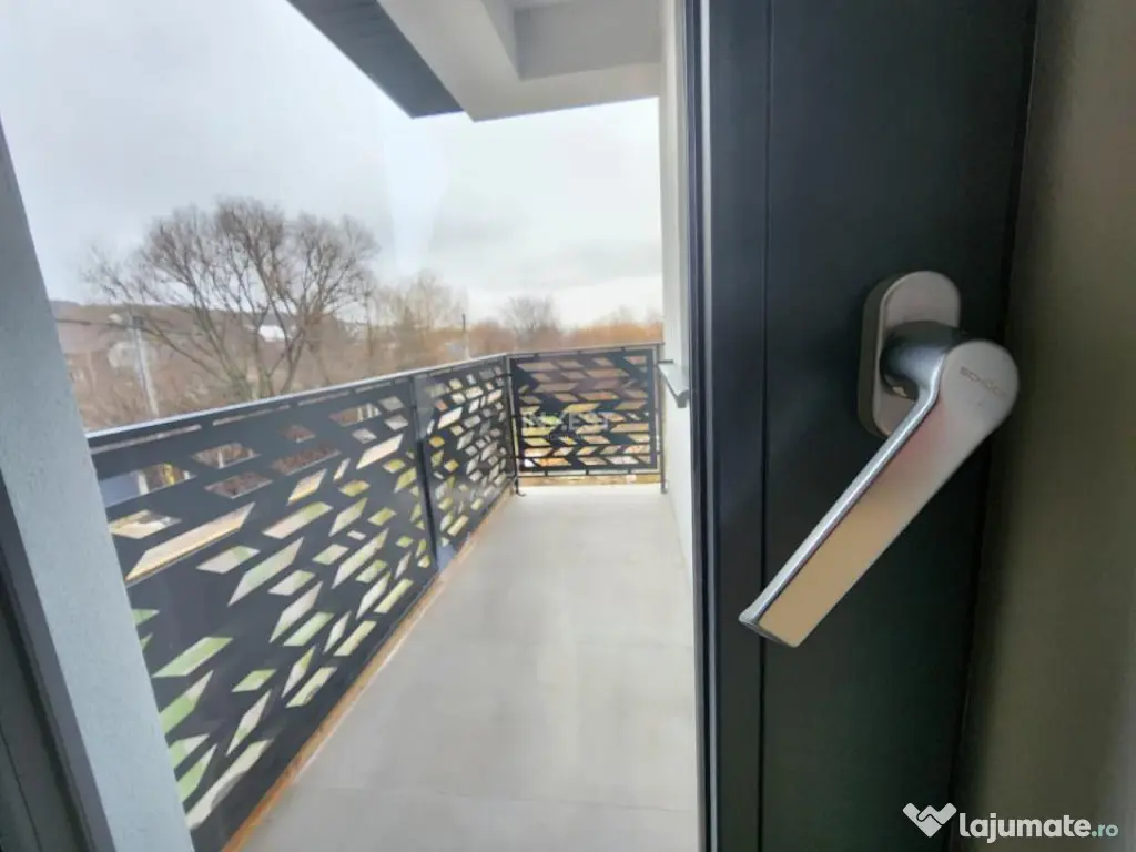 CASA 4 CAMERE , 2 BAI , 120 MP UTILI , MIROSLAVA 