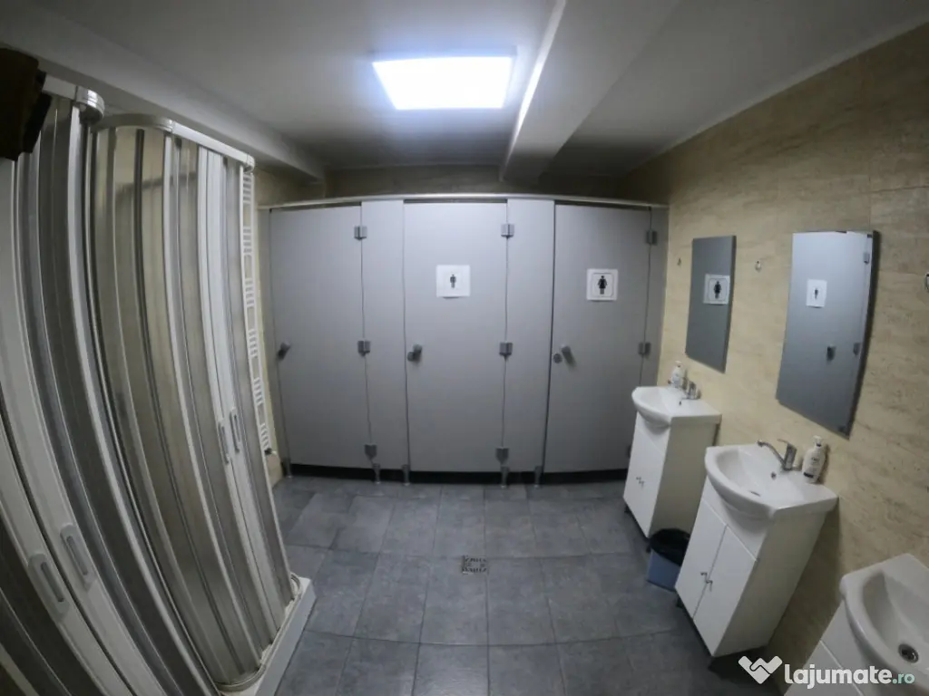 Cladire de birouri cu parcare privata 266 mp utili