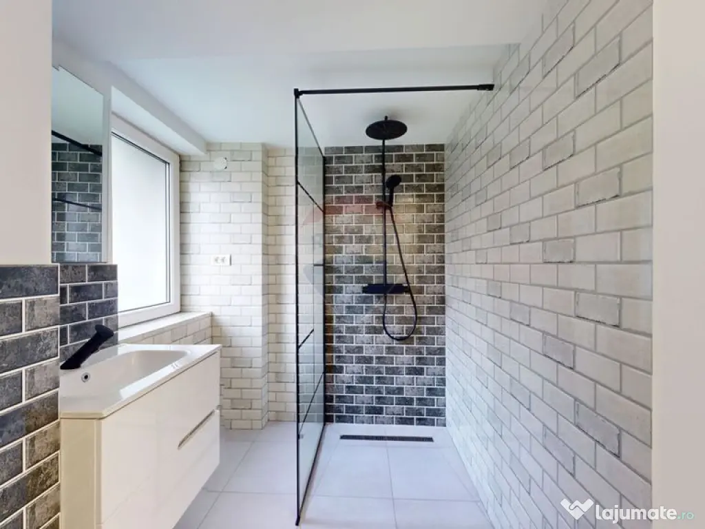 Casă / Vilă cu 9 camere de vânzare în zona Valea Cerb... 