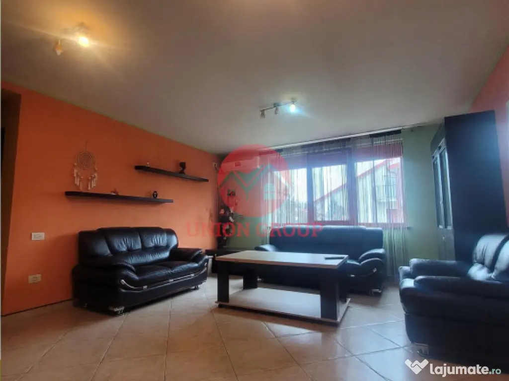 Casa P M cu Teren de 530 mp - Cump#259;na Cartier Del Sole 