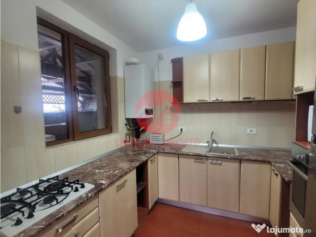 Casa P M cu Teren de 530 mp - Cump#259;na Cartier Del Sole 