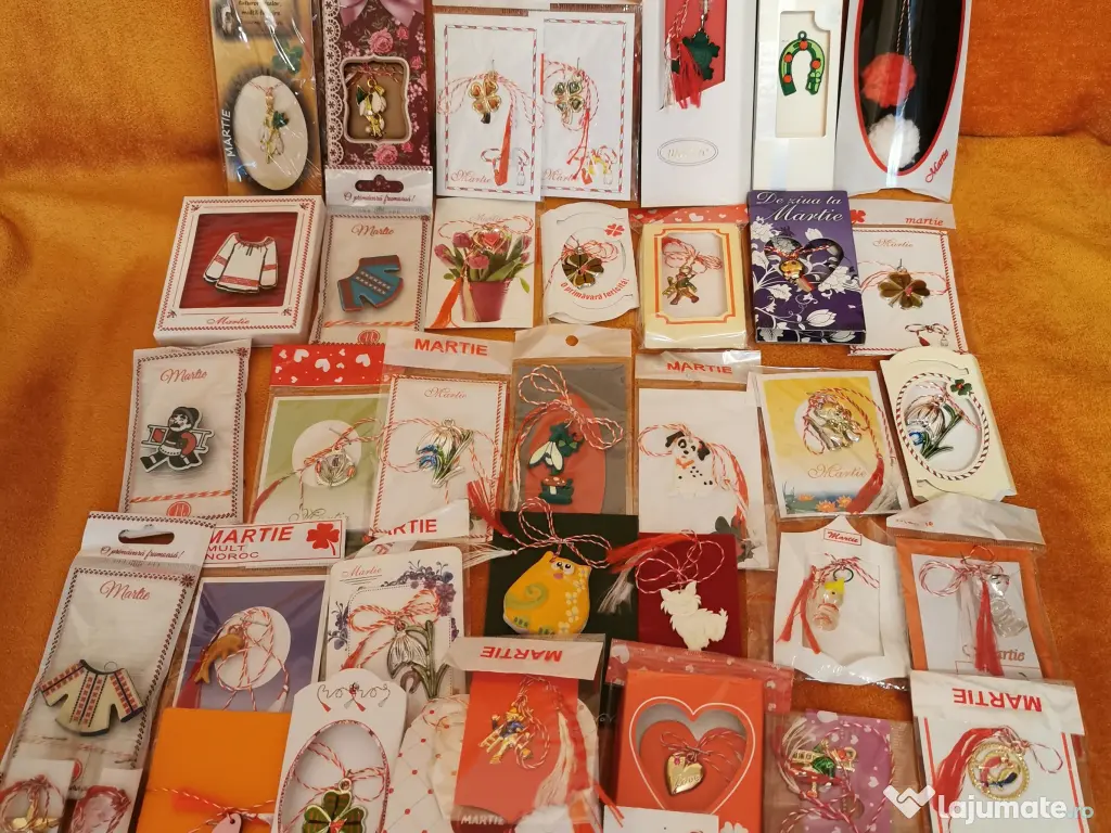 39 martisoare diverse