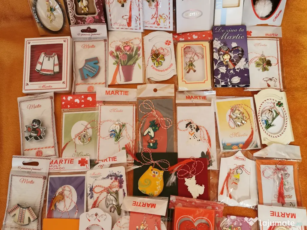 39 martisoare diverse