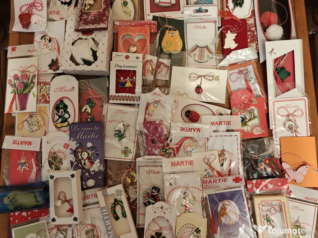 39 martisoare diverse