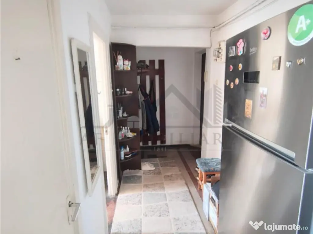 Apartament 3 camere Podu Ros 