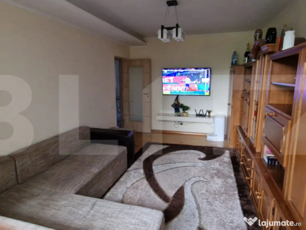 Apartament 3 camere, 57 mp, zona Micro 1