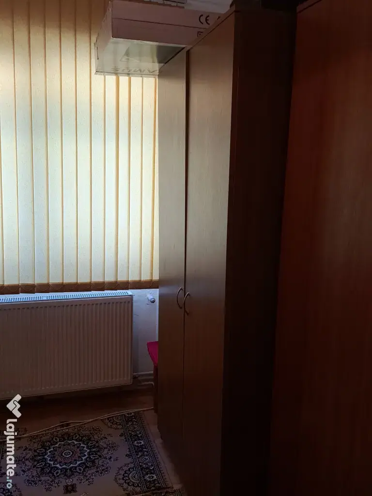 Vand apartament 2 camere in Sinaia , zona Malul Spitalului 