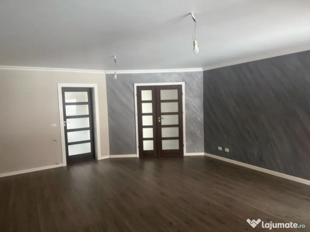 Casa S+P+1, 280 mp utili, 2000 mp teren, zona Podari