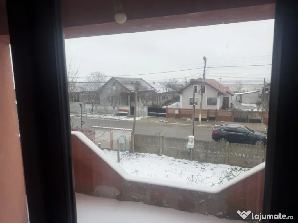 Casa S+P+1, 280 mp utili, 2000 mp teren, zona Podari