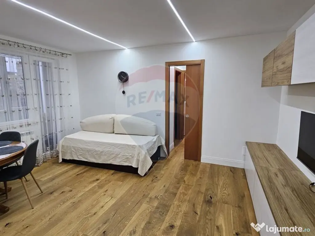 Apartament cu 2 camere de închiriat în zona Central 