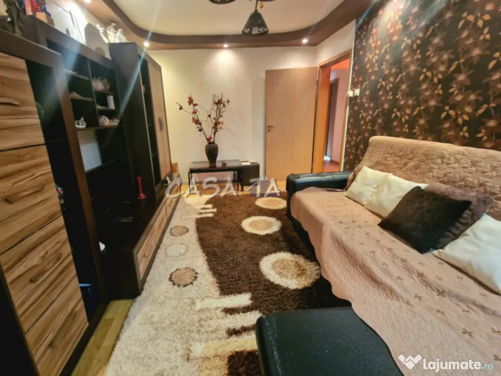 Apartament 4 camere, situat în Târgu Jiu, Str.23 August 