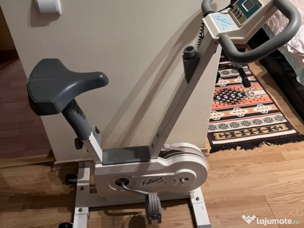 Bicicletă fitness