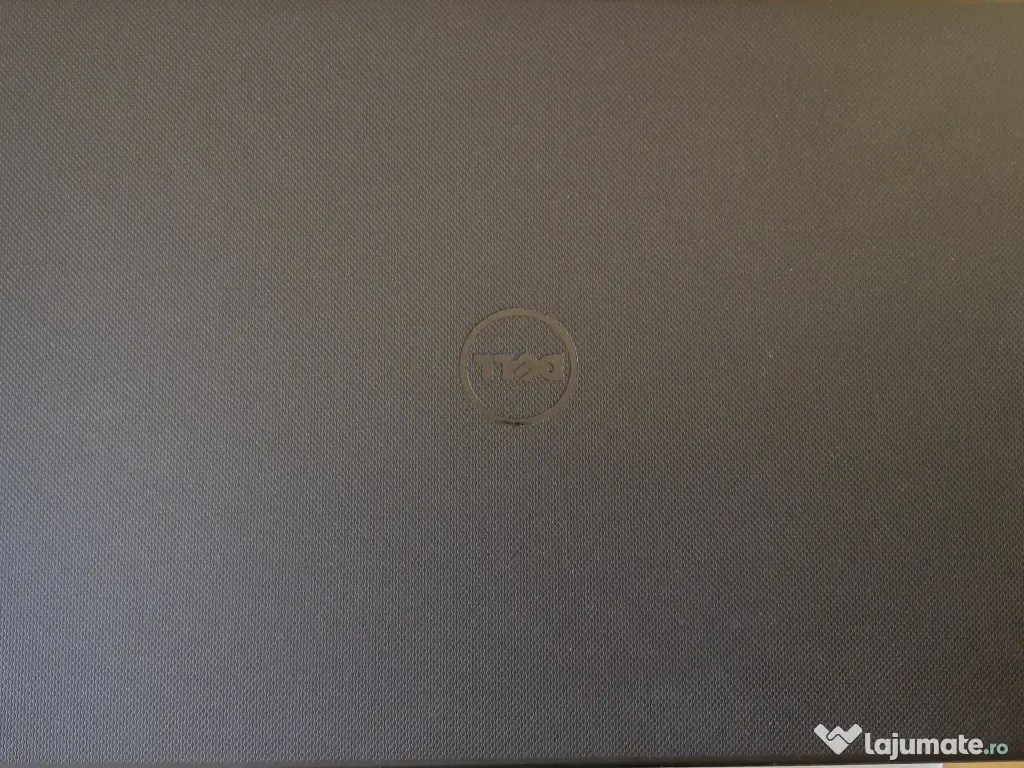 Laptop Dell Inspiron 15.6" i5-5200U 8GB RAM 500GB HDDGeForce820M 2GB 