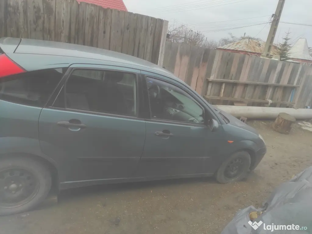 Ford Focus M1 AB berlina cu hayon 