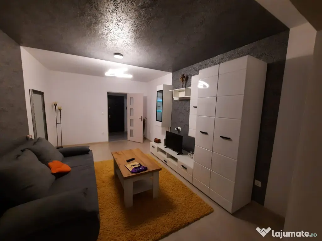 Apartament spațios 2 camere decomandat - PETROȘANI