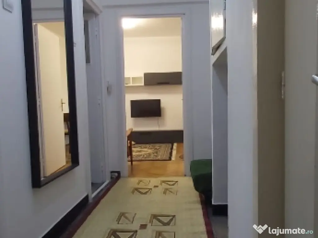 Închiriez apartament cu doua camere