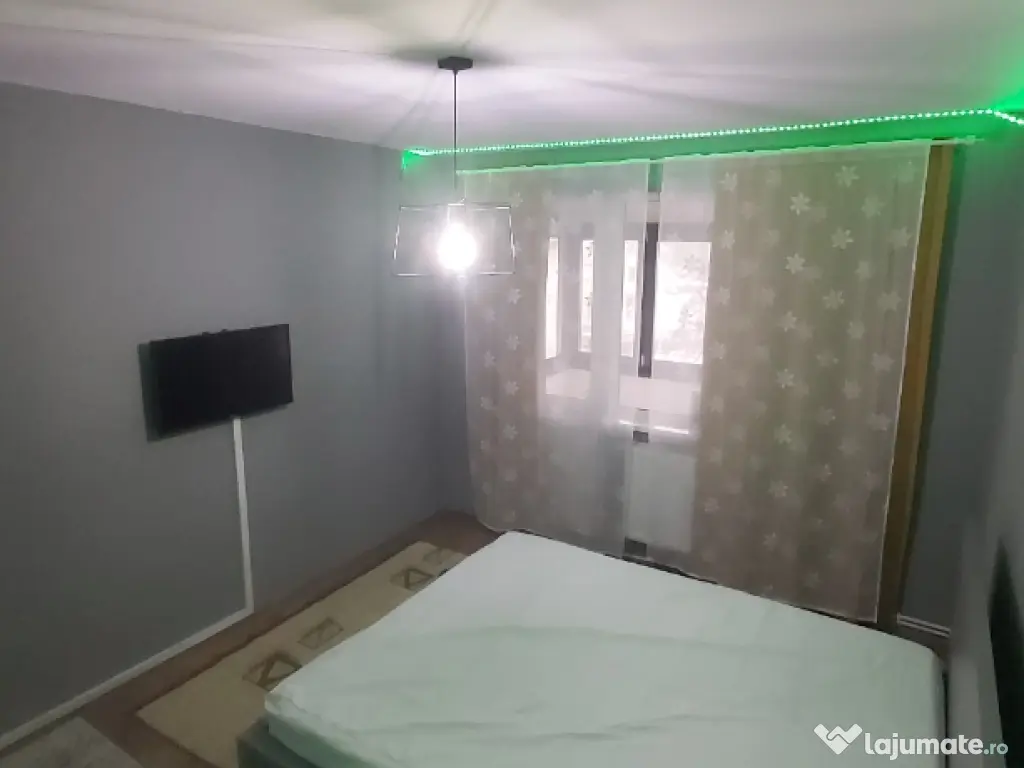 Închiriez apartament cu doua camere