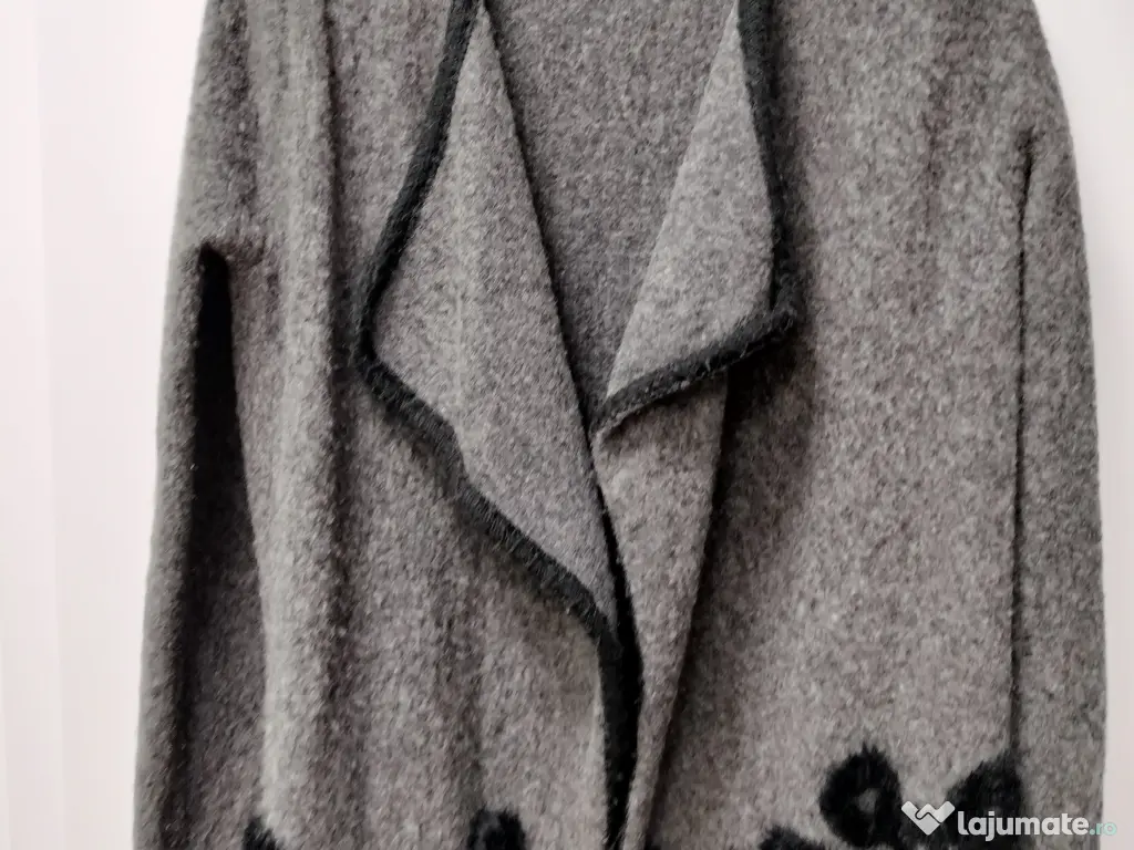 Cardigan din lana cu blăniță artificiala 