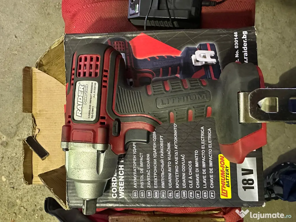 Mașină de înșurubat infiletat impact 350Nm