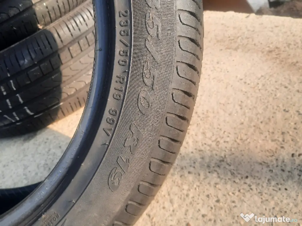 Anvelope vară 235/50/R19 antipană.