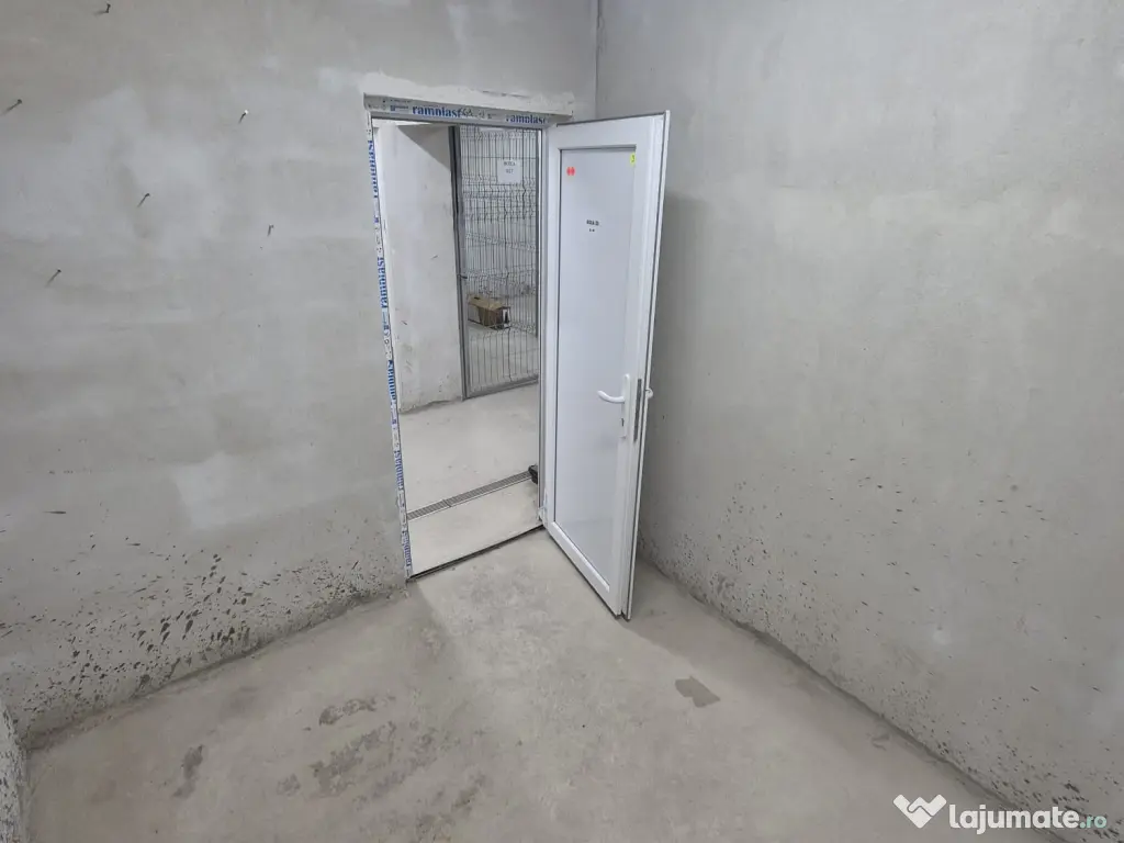Inchiriez BOXA DEPOZITARE 6,5mp | PIPERA | Acces non-stop | LIFT 