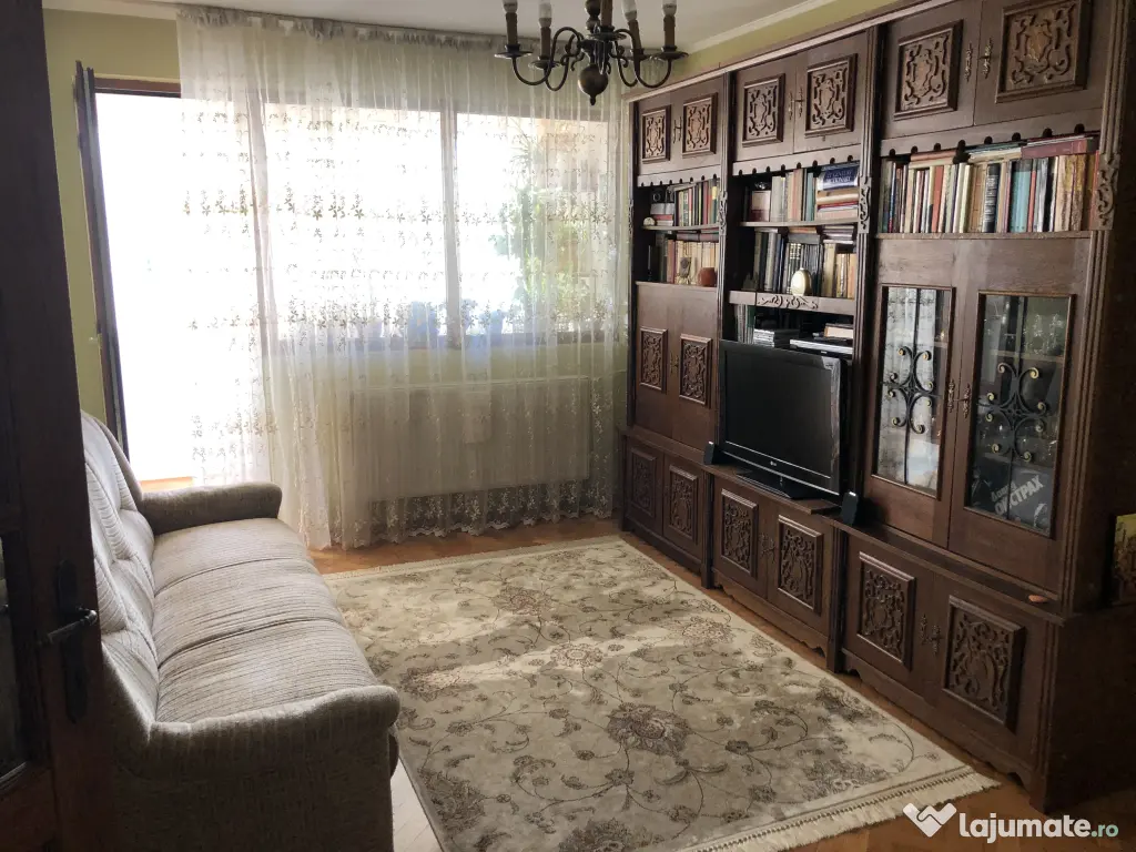 Apartament 2 camere de închiriat