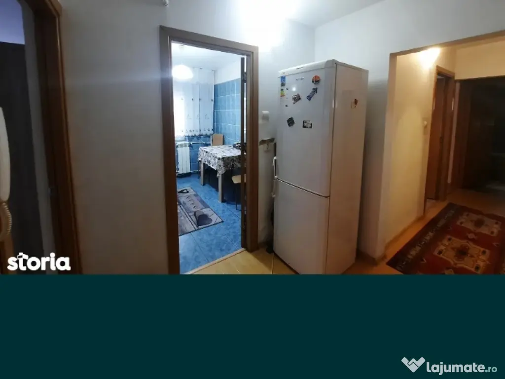 Închiriez apartament 3 camere