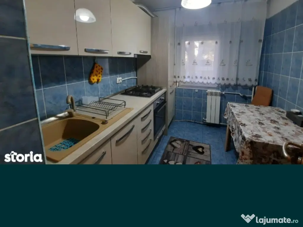 Închiriez apartament 3 camere