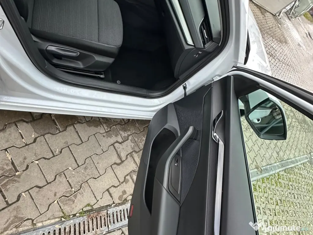 Skoda Octavia Combi 2021 • 45.000 km • 1.5 TSI • Manual • Ambition