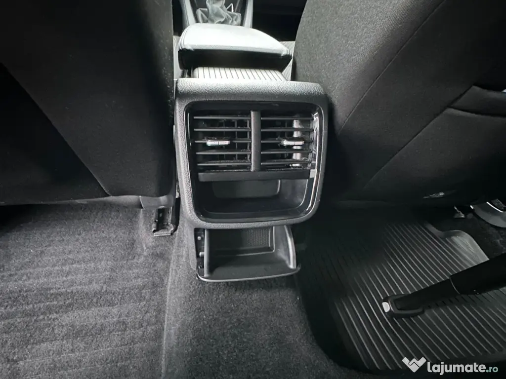 Skoda Octavia Combi 2021 • 45.000 km • 1.5 TSI • Manual • Ambition