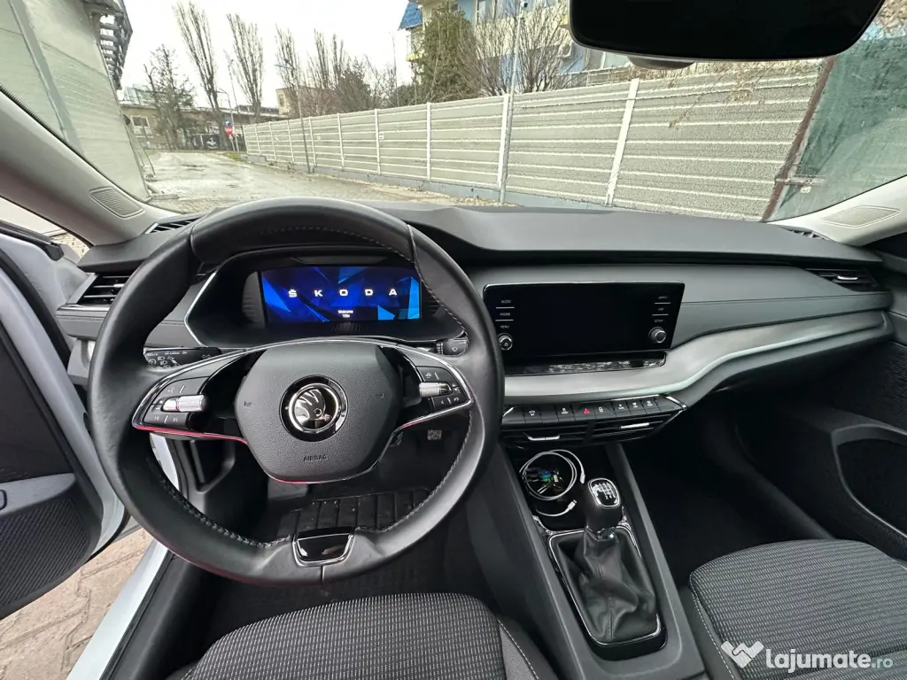 Skoda Octavia Combi 2021 • 45.000 km • 1.5 TSI • Manual • Ambition