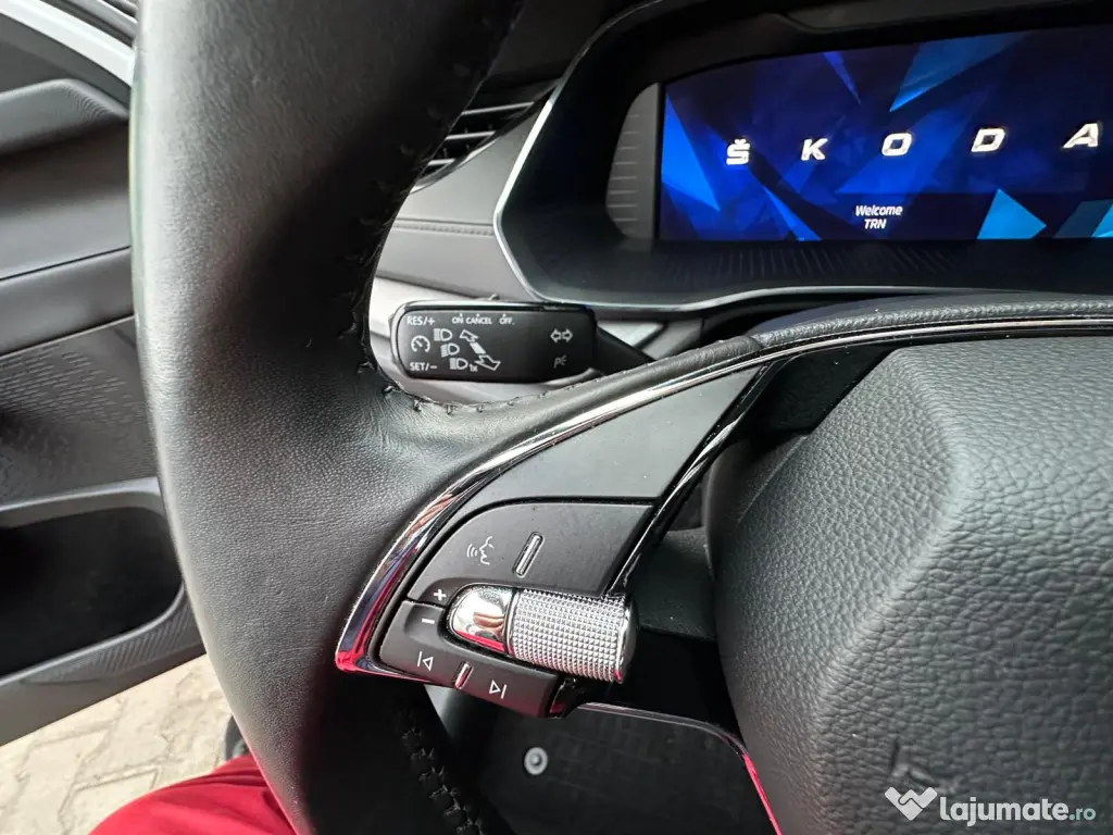 Skoda Octavia Combi 2021 • 45.000 km • 1.5 TSI • Manual • Ambition