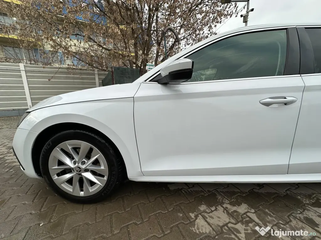 Skoda Octavia Combi 2021 • 45.000 km • 1.5 TSI • Manual • Ambition