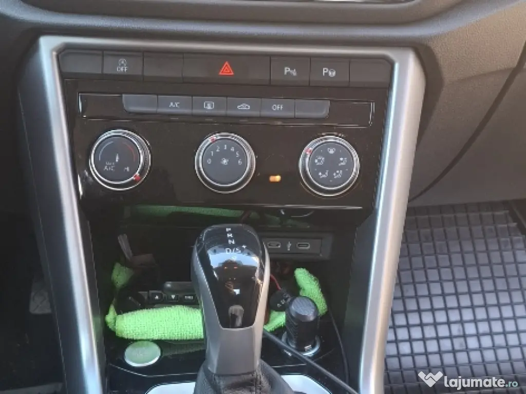 Volkswagen T-Roc 2024 – 2.0 TDI – 150 CP 