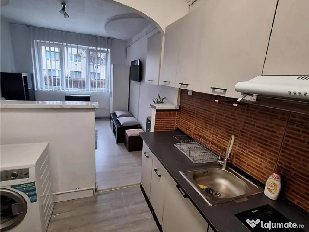 Garsoniera mobilata zona Noua