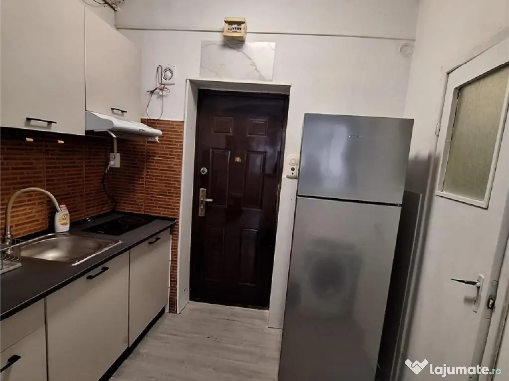 Garsoniera mobilata zona Noua