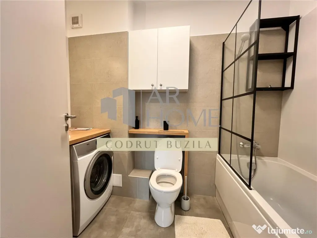 Garsoniera de lux, parcare privata, zona Cartier Albert 