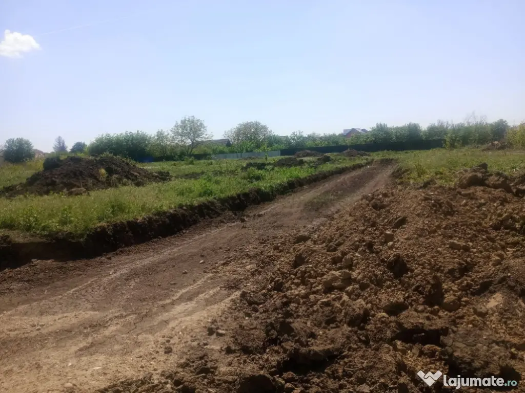 Teren intravilan micalaca 437mp