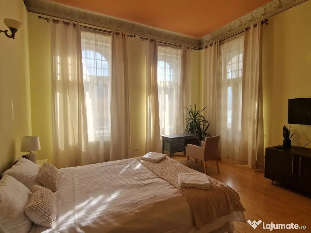 Apartament 3 camere-2 bai-130mp-parcare-PET friendly-centru Brasov