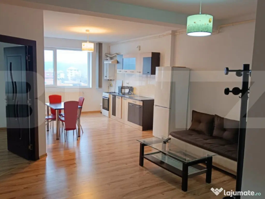 Apartament 2 camere, 58 mp, parcare cu CF, balcon, zona Some 