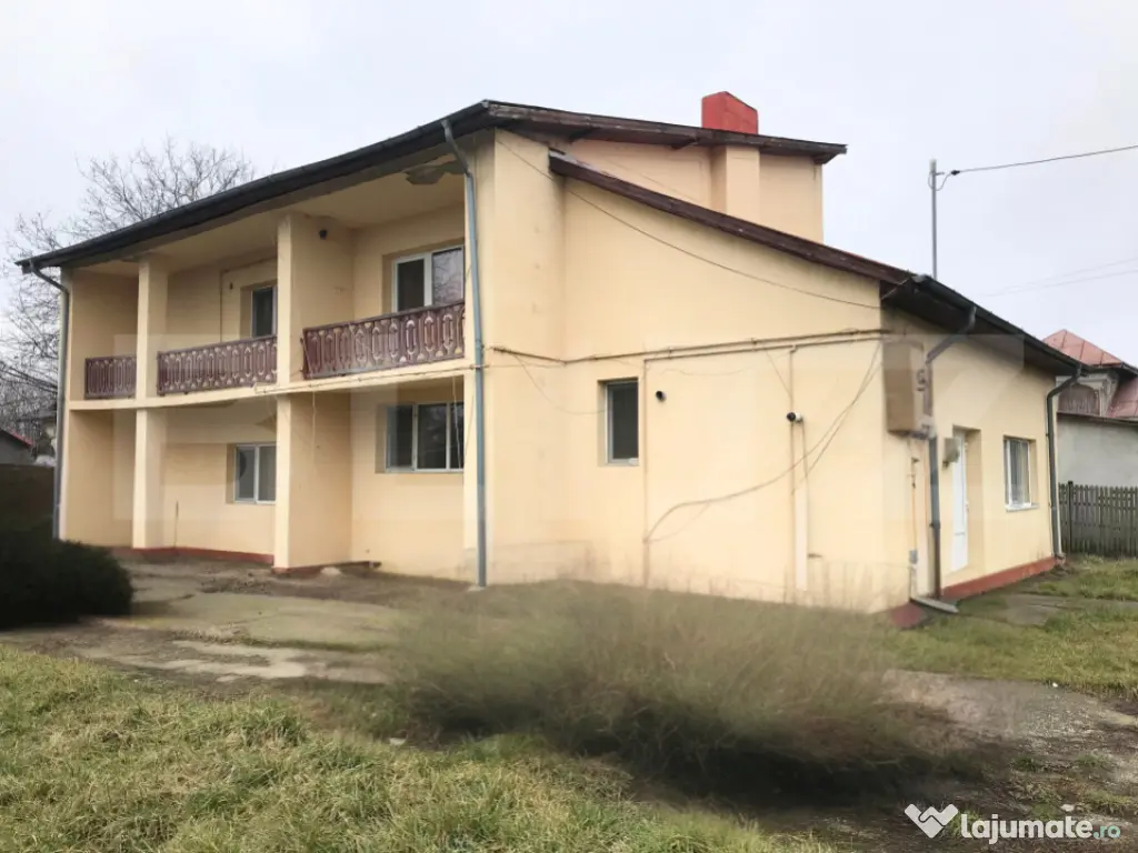 Casă de vânzare, 354 mp, zona Titu
