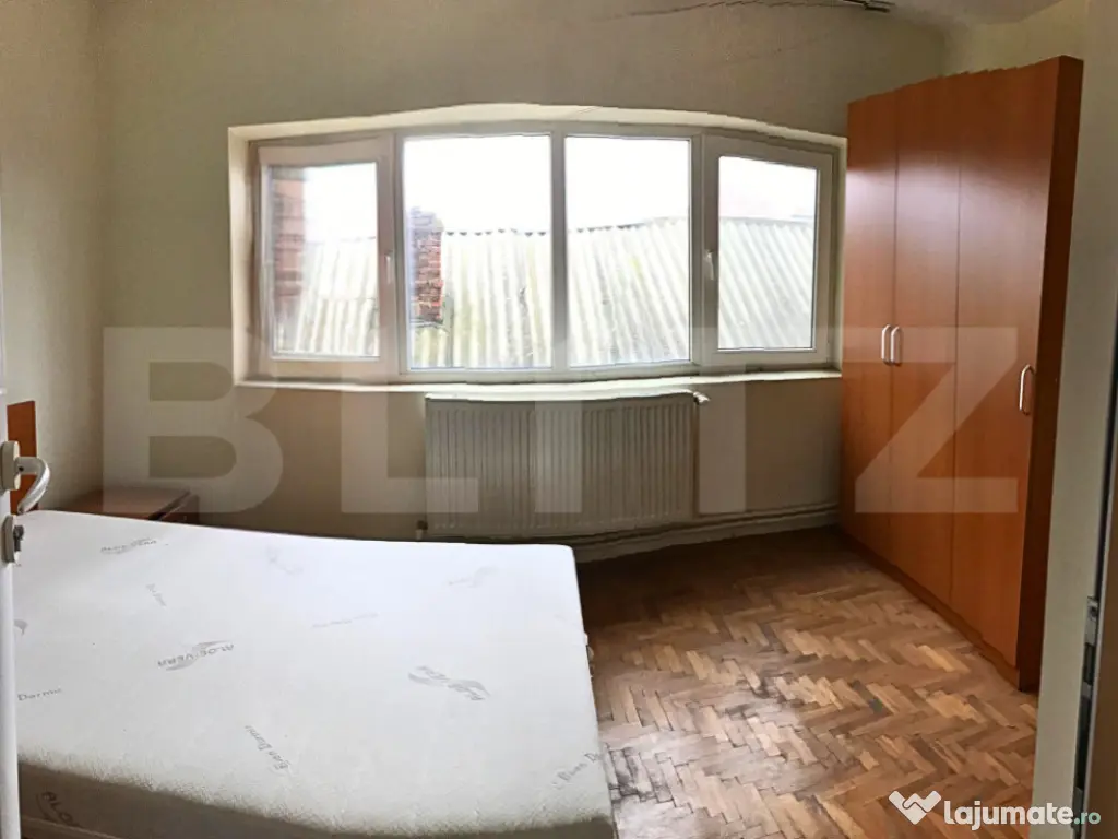 Casă de vânzare, 354 mp, zona Titu